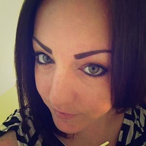 Meet your Posher, Valerie